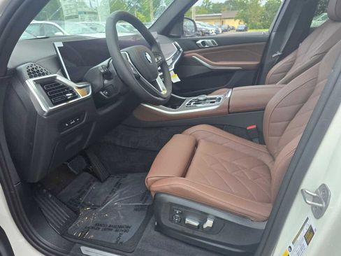 New 2026 BMW X5 xDrive50e w/ Premium Package image 6