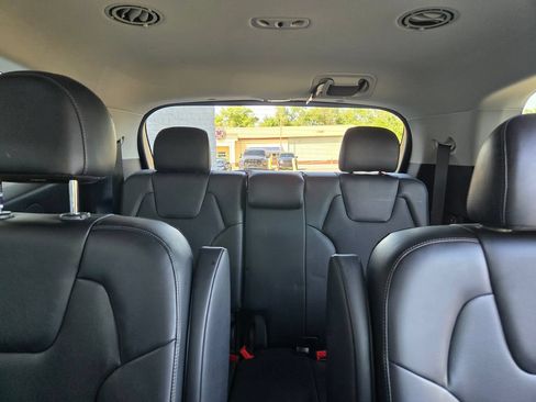 Used 2025 Kia Telluride S FWD image 37