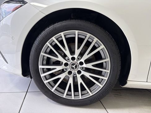 Used 2023 Mercedes-Benz CLA 250 image 9
