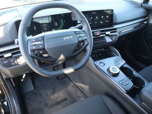 New 2026 Kia Sportage LX image 24