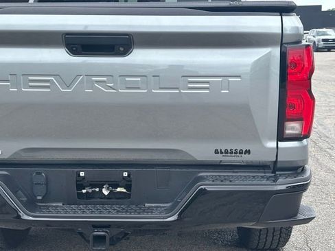 Used 2024 Chevrolet Colorado Z71 w/ Z71 Convenience Package 2 AWD/4WD image 5