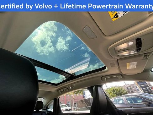 Used 2022 Volvo S90 B6 Inscription w/ Advanced Package image 21