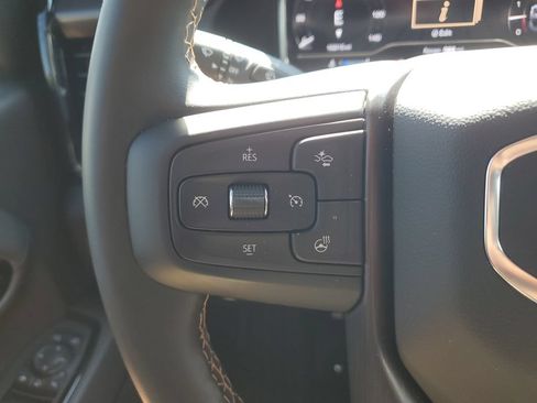 Used 2025 GMC Sierra 2500 AT4 w/ AT4 Premium Plus Package AWD/4WD image 21
