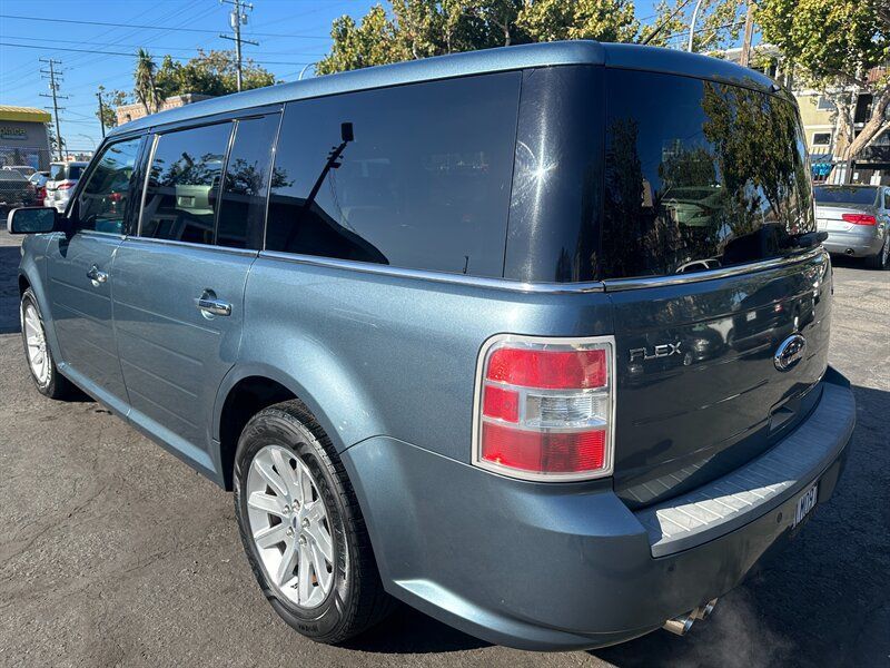 Used 2010 Ford Flex SEL FWD image 7