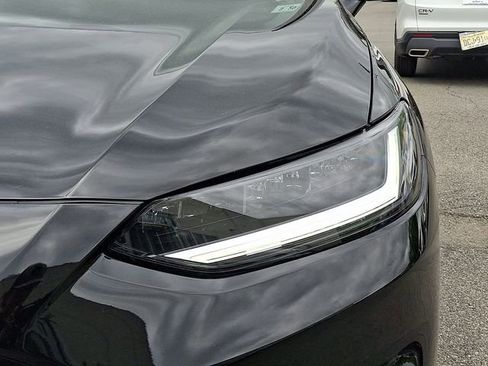Used 2024 Honda HR-V LX image 9