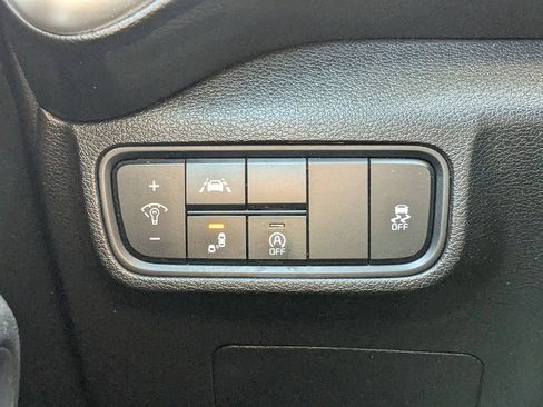 Used 2020 Kia Soul S FWD image 19