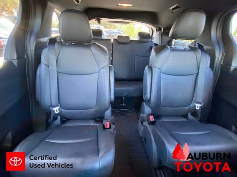 Certified 2025 Toyota Sienna XLE Woodland Edition AWD/4WD image 27