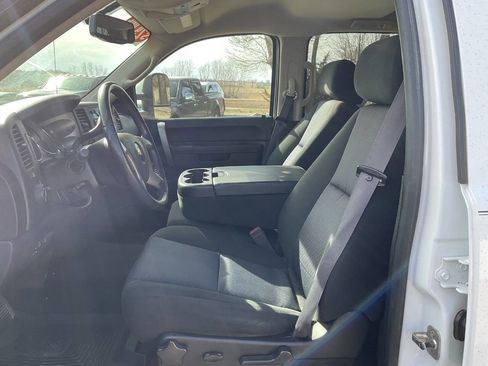 Used 2011 Chevrolet Silverado 3500 LT w/ Interior Plus Package image 19