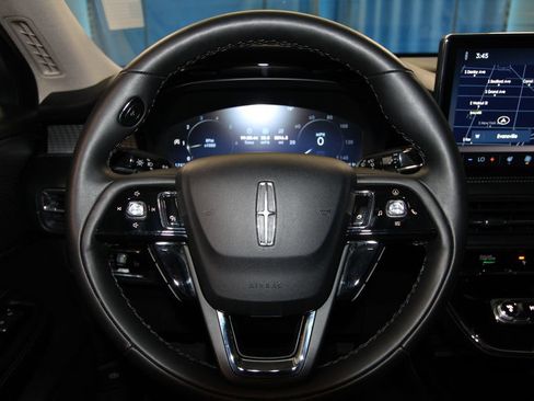 Used 2024 Lincoln Corsair AWD w/ Equipment Group 101A image 12