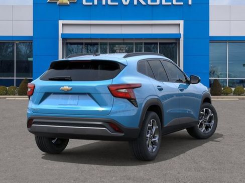 New 2026 Chevrolet Trax LT FWD image 4