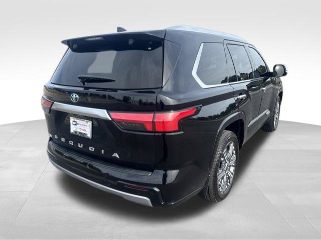 Used 2023 Toyota Sequoia Capstone AWD/4WD image 5