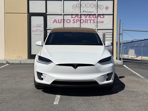 Used 2020 Tesla Model X image 4