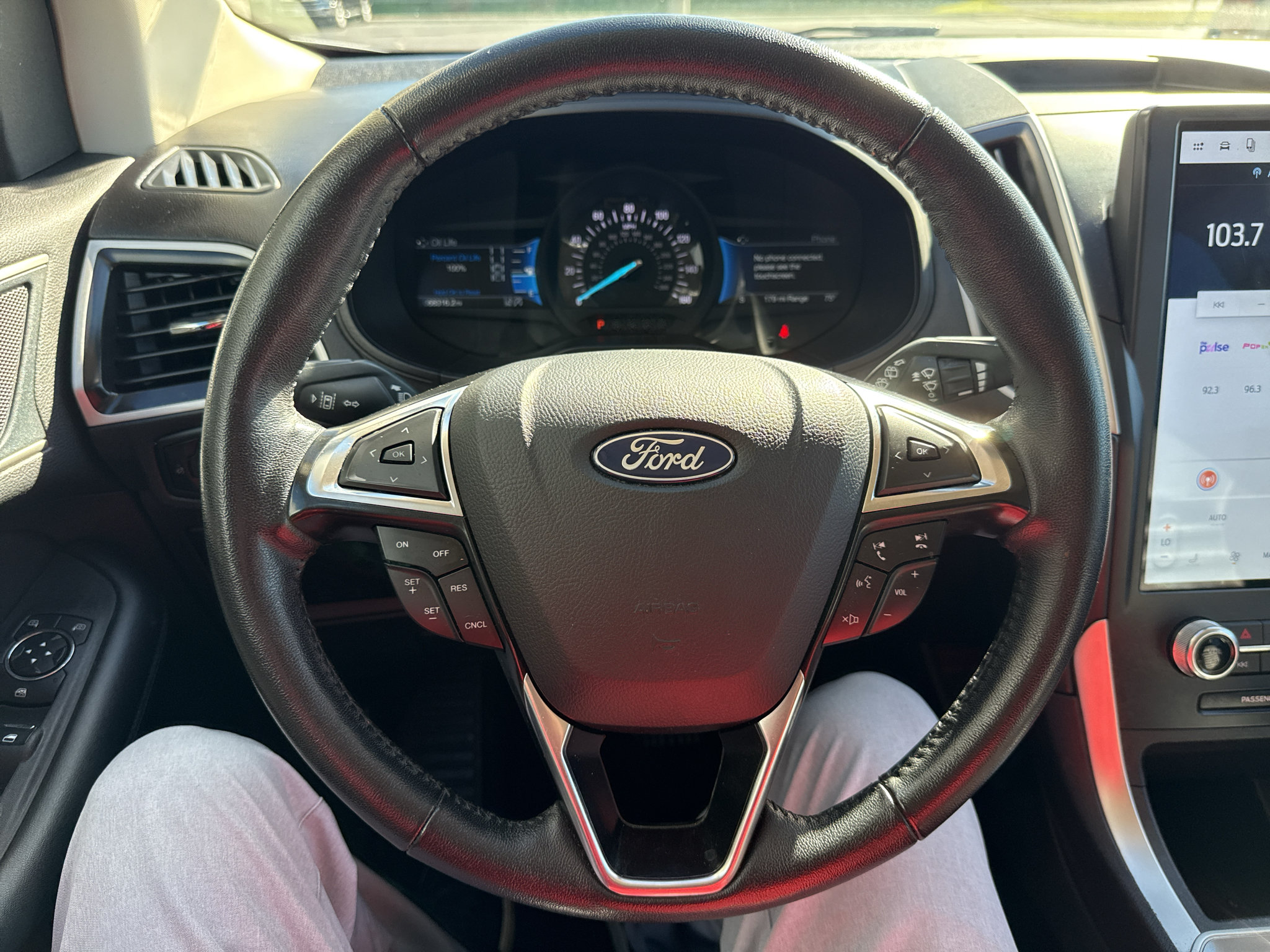 Used 2024 Ford Edge SEL AWD/4WD image 23