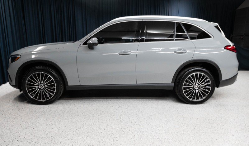 New 2027 Mercedes-Benz GLC 300 image 8
