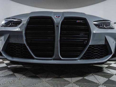 Used 2023 BMW M4 Coupe w/ Executive Package image 5