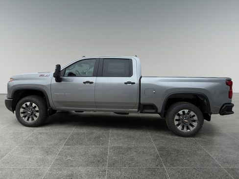 New 2026 Chevrolet Silverado 2500 Custom image 2