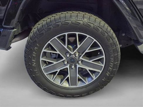 Used 2024 Jeep Wrangler High Altitude AWD/4WD image 19