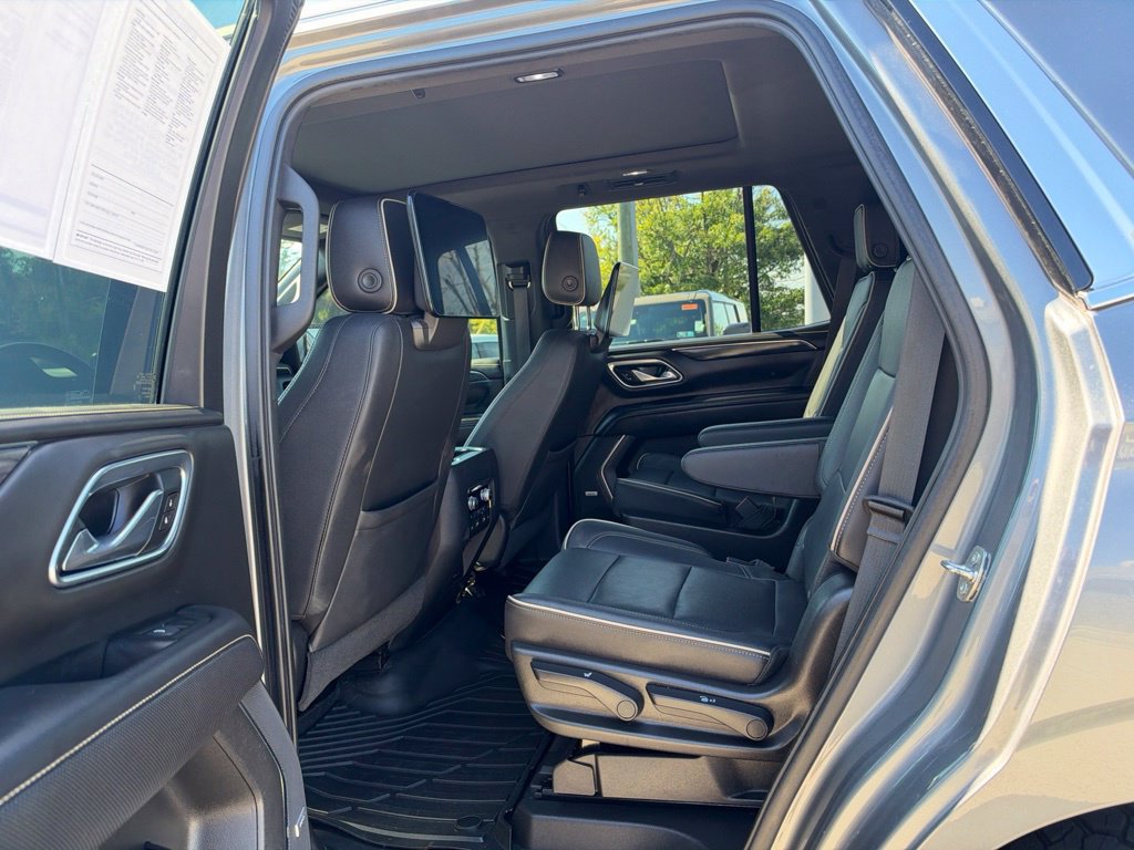 Used 2021 GMC Yukon SLT w/ SLT Luxury Plus Package AWD/4WD image 15