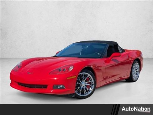 Used 2011 Chevrolet Corvette Convertible w/ 1LT image 1