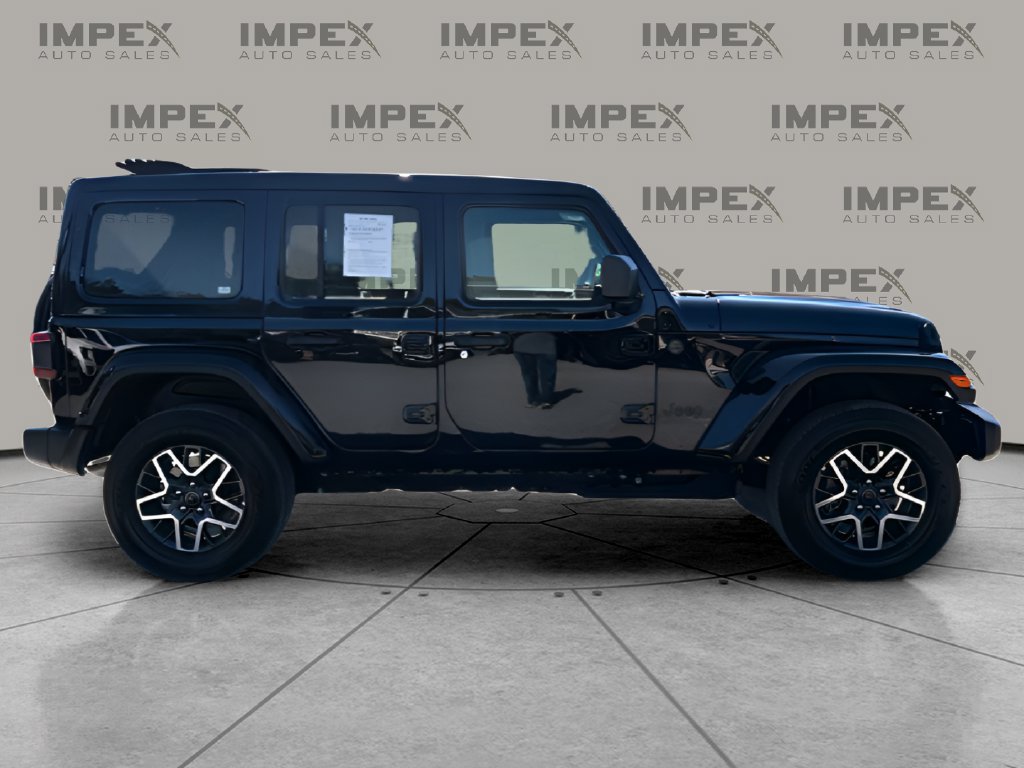 Used 2026 Jeep Wrangler Unlimited Sahara AWD/4WD image 6