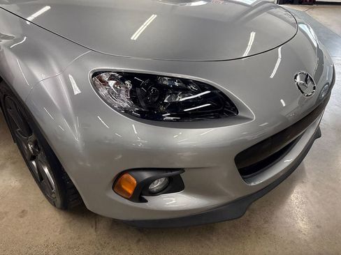 Used 2014 MAZDA MX-5 Miata Club RWD image 25