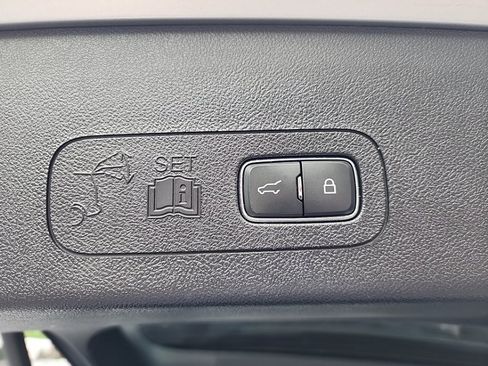 Used 2022 Lincoln Aviator AWD w/ Premium Package image 34
