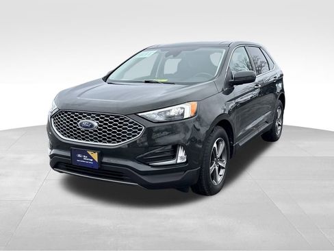 Certified 2024 Ford Edge SEL w/ Convenience Package image 2