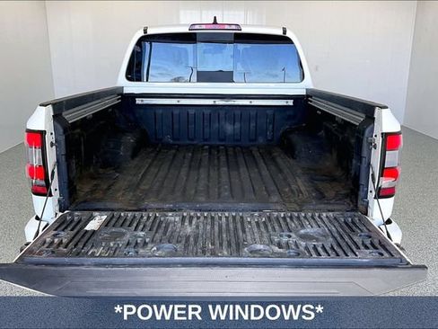 Used 2023 Nissan Frontier PRO-4X AWD/4WD image 10