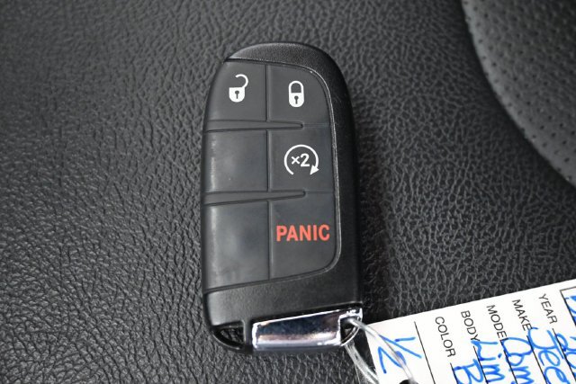 Used 2023 Jeep Compass Limited w/ Elite Group AWD/4WD image 25