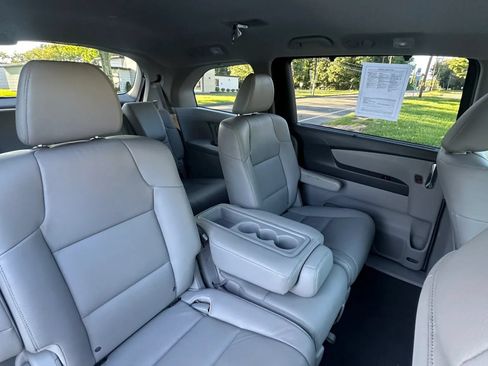 Used 2014 Honda Odyssey EX-L image 37