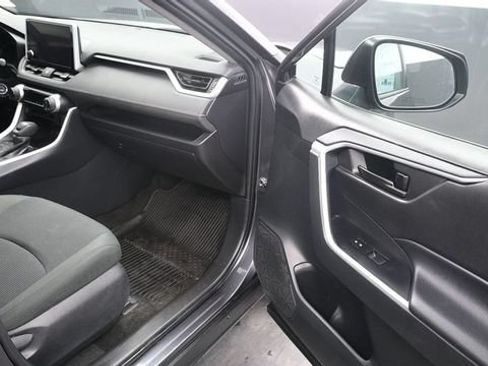 Used 2023 Toyota RAV4 LE AWD/4WD image 17