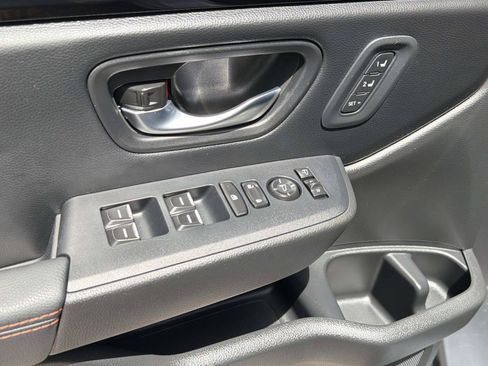 Used 2024 Honda Pilot TrailSport image 17