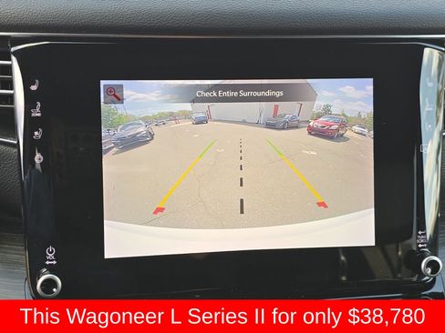 Used 2024 Jeep Wagoneer L Series II w/ Flexible Seating Group AWD/4WD image 33