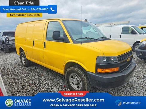 Used 2021 Chevrolet Express 2500 w/ Driver Convenience Package RWD image 5