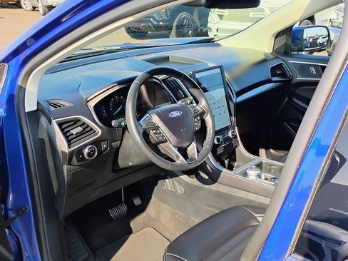 Used 2024 Ford Edge SEL image 13