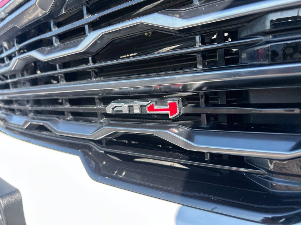 Used 2024 GMC Acadia AT4 w/ Super Cruise Package AWD/4WD image 10
