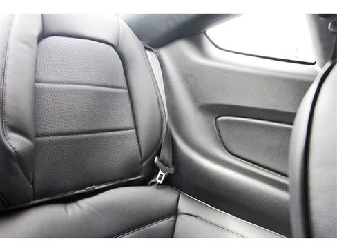 Used 2019 Ford Mustang GT image 11