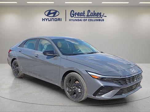 New 2026 Hyundai Elantra SEL Sport Premium FWD image 8