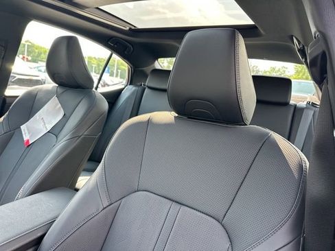 Used 2026 Toyota Camry XSE FWD image 17