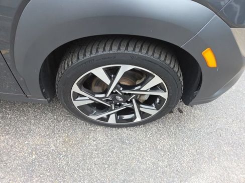 Used 2022 Hyundai Kona Limited FWD image 31