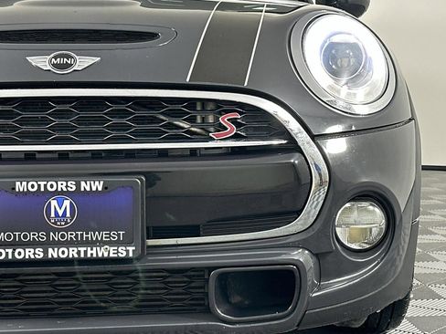 Used 2015 MINI Cooper S image 5