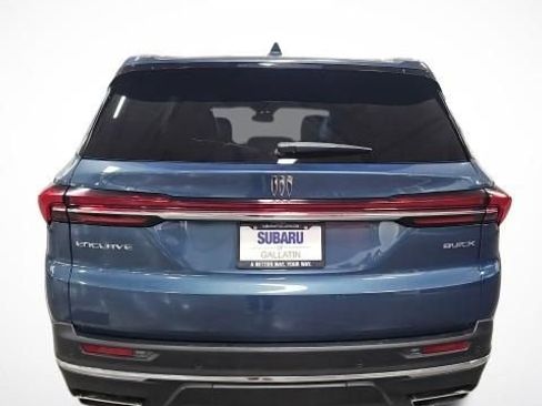 Used 2025 Buick Enclave Preferred image 9