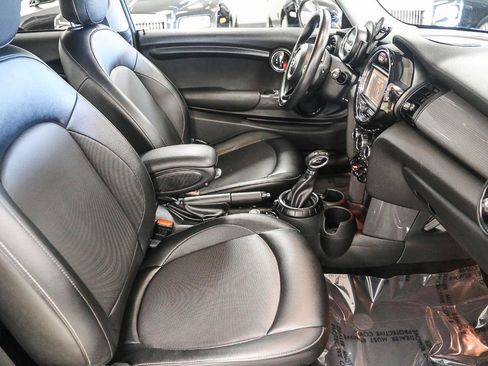 Used 2016 MINI Cooper 2-Door Hardtop FWD image 23