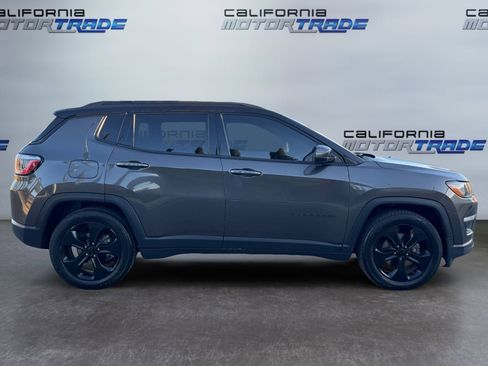 Used 2019 Jeep Compass Altitude image 4