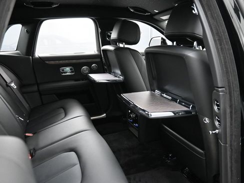 Used 2025 Rolls-Royce Ghost image 31