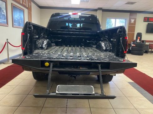 Used 2019 Ford F150 King Ranch w/ Equipment Group 601A Luxury AWD/4WD image 9