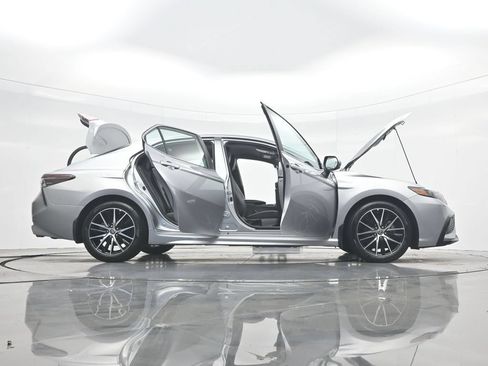 Used 2022 Toyota Camry SE FWD image 50