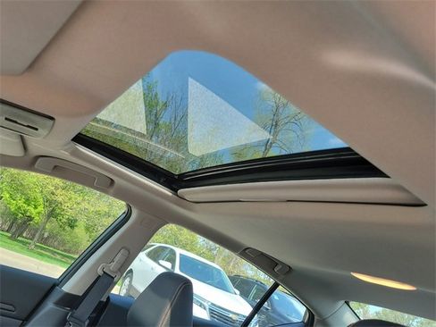 Certified 2022 Nissan Altima 2.5 SR w/ Midnight Edition Package image 19