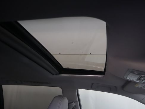 Used 2016 Toyota Highlander Limited image 22