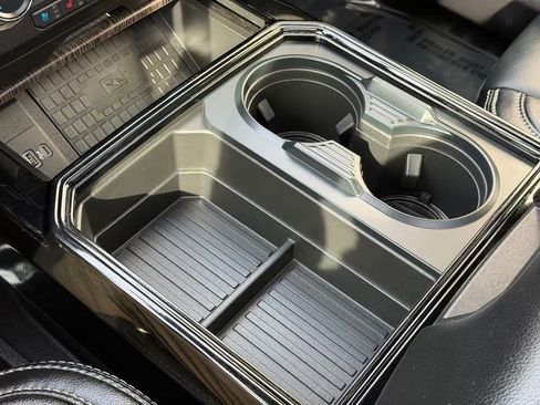 Used 2021 Ford F250 Lariat w/ Lariat Ultimate Package image 15